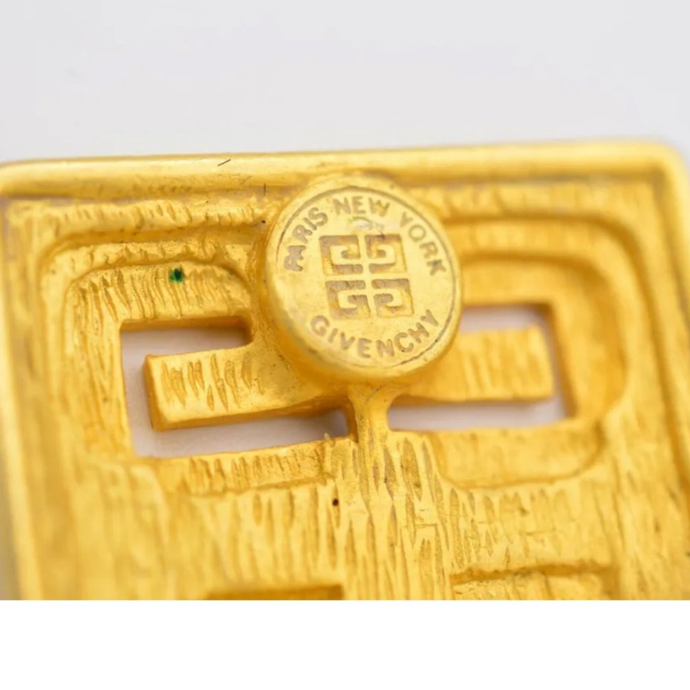 AUTHENTIC GIVENCHY LOGO VINTAGE CLIP ON EARRINGS - Picture 8 of 8